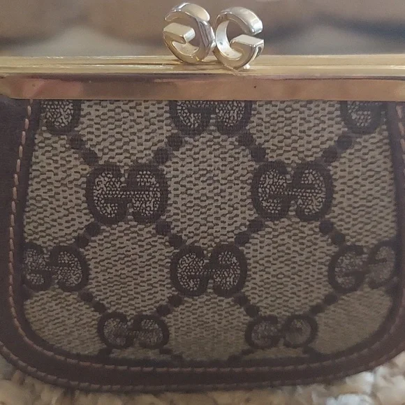 Authentic Gucci coin pouch vintage kisslock - Picture 1 of 7